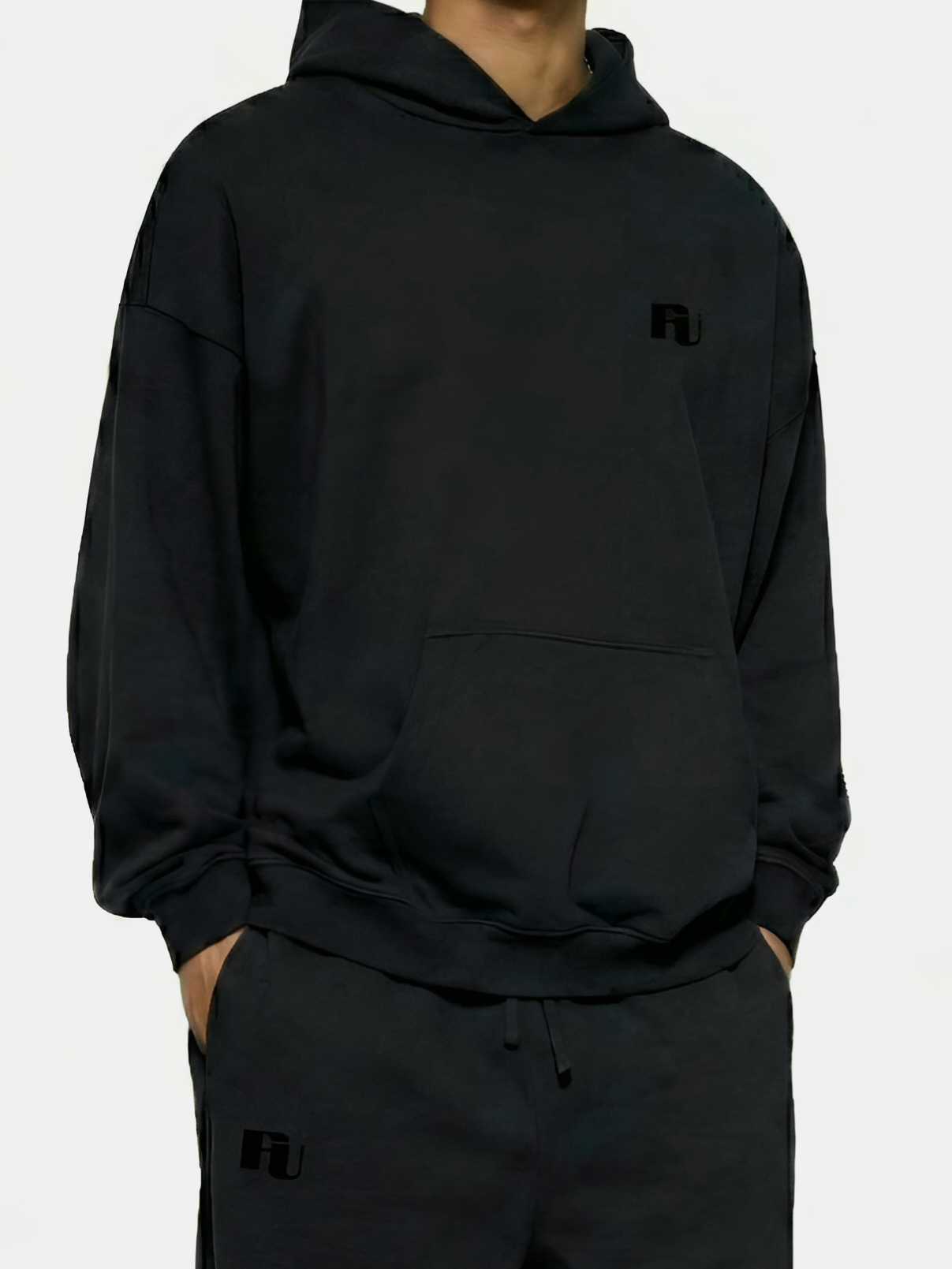 THE STANDARD UNIFORM - ONYX